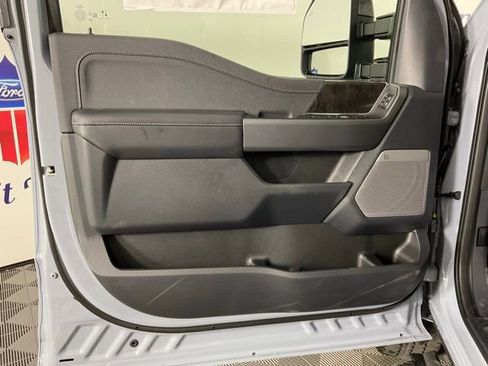 New 2026 Ford F250 Lariat w/ Black Appearance Package image 12