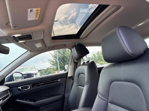 Used 2022 Honda Civic Touring image 19