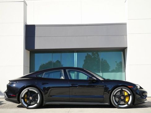 Used 2020 Porsche Taycan Turbo S image 4