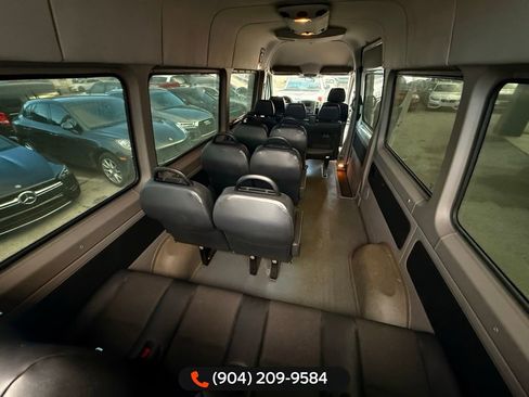 Used 2016 Mercedes-Benz Sprinter 2500 image 22