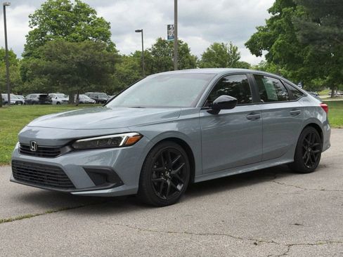 Used 2023 Honda Civic Sport image 8