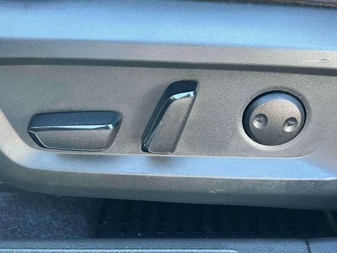 Used 2022 Nissan Rogue SL image 19