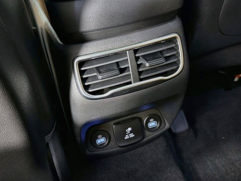 Used 2023 Hyundai Santa Fe Calligraphy AWD/4WD image 29