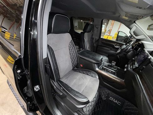 Used 2023 GMC Sierra 1500 Elevation w/ X31 Off-Road Package AWD/4WD image 16