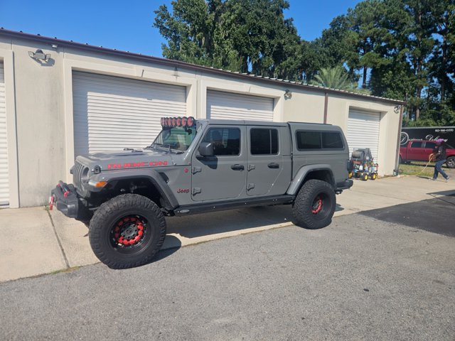 Used 2021 Jeep Gladiator Rubicon AWD/4WD image 7