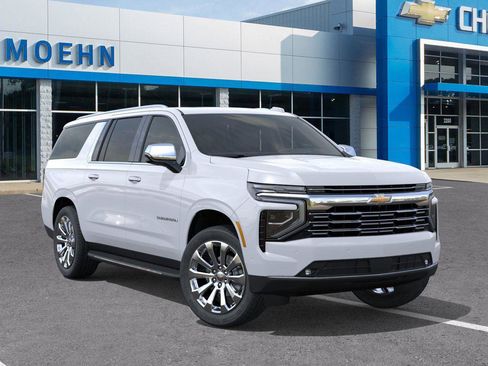 New 2026 Chevrolet Suburban Premier image 7
