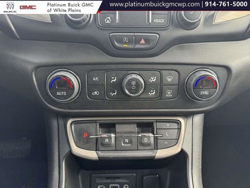 Used 2023 GMC Terrain Denali image 28