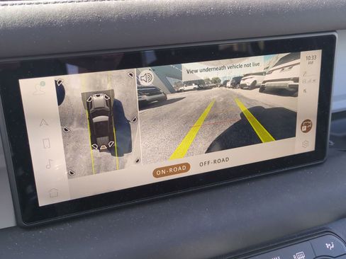 Used 2024 Land Rover Defender 110 SE image 21