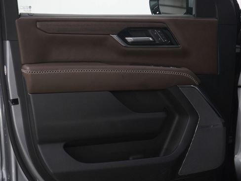 Used 2025 GMC Yukon Denali Ultimate w/ LPO, Floor Liner Package image 26