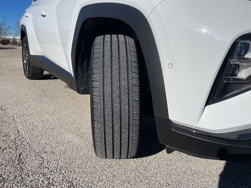 Used 2024 Hyundai Tucson Limited image 17