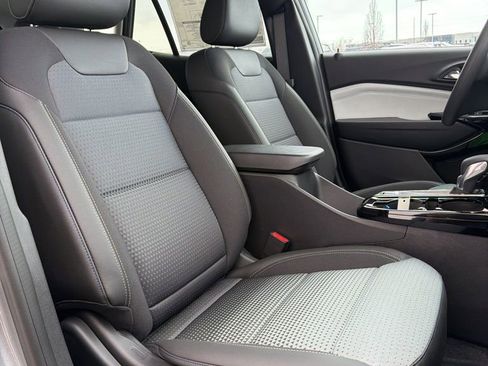 New 2026 Chevrolet Trax LT image 8