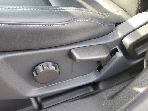 New 2025 Ford Bronco Badlands image 16