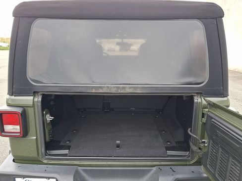 Used 2022 Jeep Wrangler Unlimited Sport AWD/4WD image 29