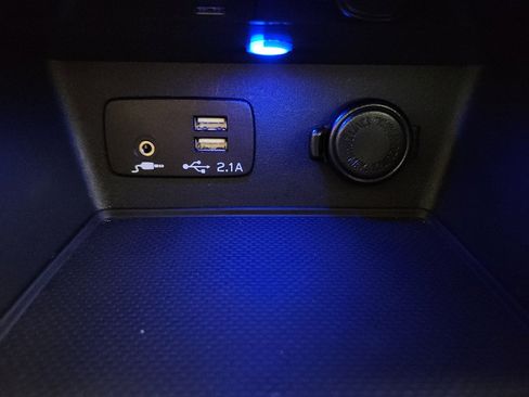 Used 2024 Subaru Forester Limited image 26