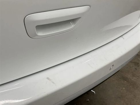 Used 2024 Chrysler Pacifica Touring-L image 34