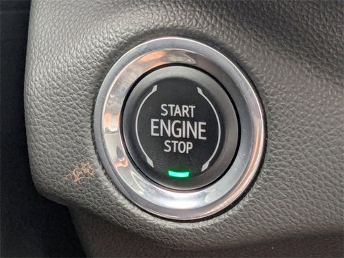 Used 2023 Buick Envision Essence image 28