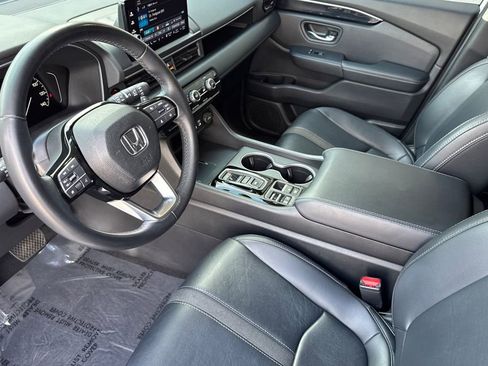 Certified 2024 Honda Pilot Touring image 14