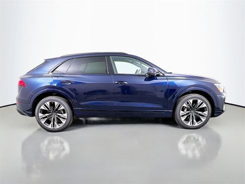 New 2025 Audi Q8 Premium image 8