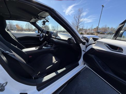 Used 2017 MAZDA MX-5 Miata RF Club w/ Brembo/BBS Package image 16