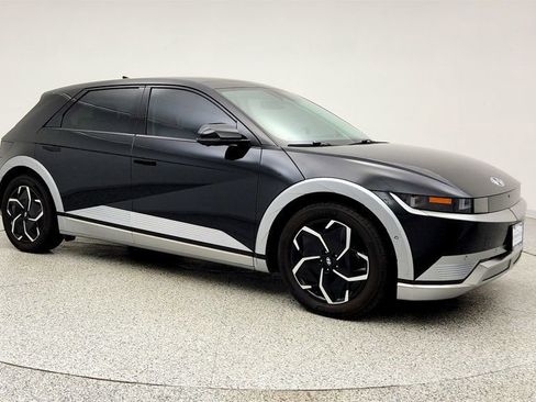 Used 2024 Hyundai Ioniq 5 Limited RWD image 3