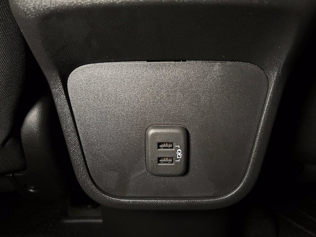 Used 2022 Chevrolet Equinox LT w/ LPO, Floor Liner Package FWD image 34