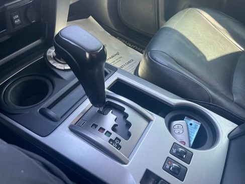 Used 2013 Toyota 4Runner Limited AWD/4WD image 16