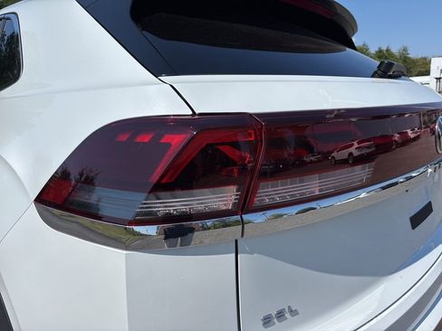 New 2026 Volkswagen Atlas Cross Sport SEL Premium R-Line AWD/4WD image 11