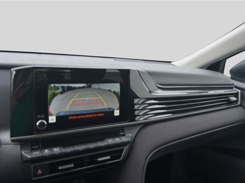 Used 2026 Toyota Camry LE FWD image 14