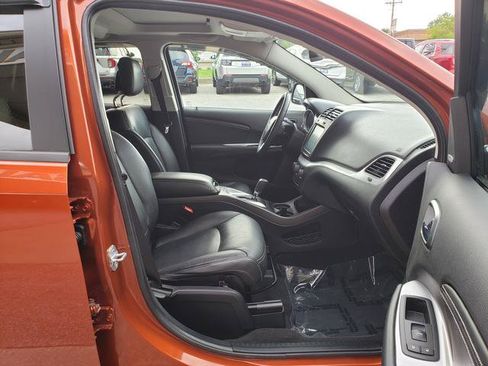 Used 2014 Dodge Journey SXT w/ Flexible Seating Group FWD image 18