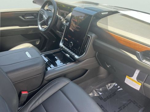New 2026 GMC Yukon Denali RWD image 14