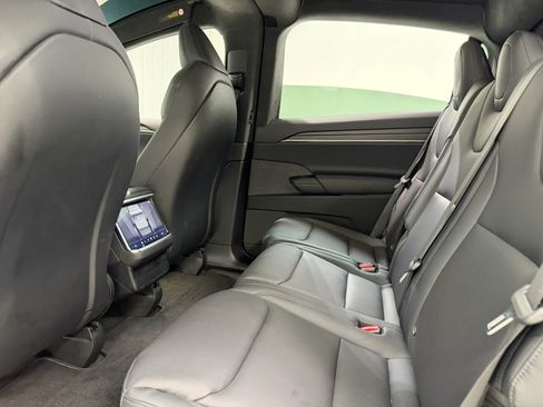 Used 2024 Tesla Model X AWD/4WD image 16