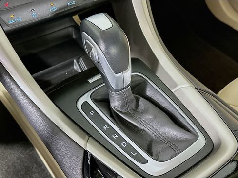 Used 2014 Ford Fusion SE w/ Equipment Group 502A image 19