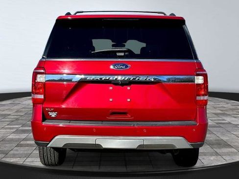 Certified 2021 Ford Expedition XLT image 4