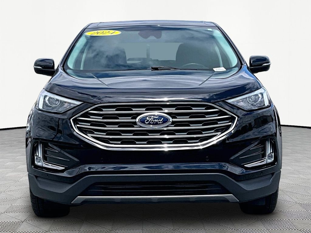 Used 2024 Ford Edge Titanium AWD/4WD image 2