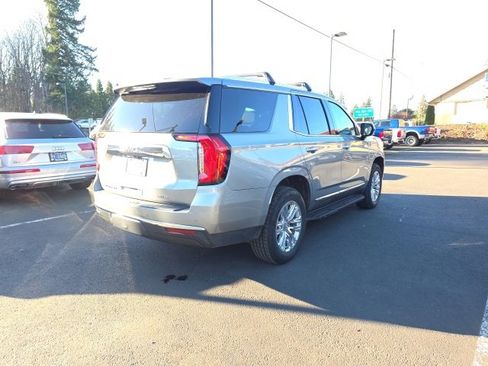 Used 2023 GMC Yukon SLT image 5