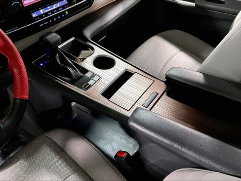 Certified 2022 Toyota Sienna LE image 17