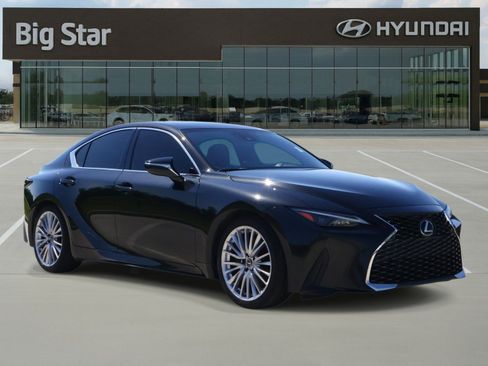 Used 2023 Lexus IS 300 w/ Premium Package RWD image 6