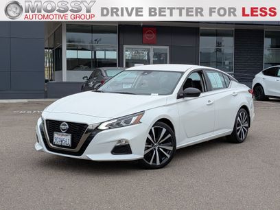 Certified 2022 Nissan Altima 2.5 SR
