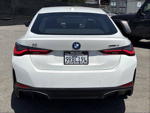 Used 2025 BMW i4 eDrive40 w/ Parking Assistance Package RWD image 5