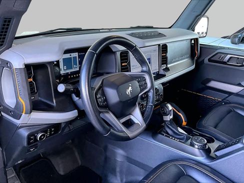 Used 2023 Ford Bronco Badlands w/ Sasquatch Package AWD/4WD image 17