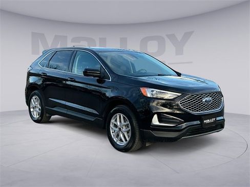 Used 2024 Ford Edge SEL image 7