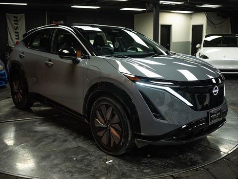 Used 2024 Nissan Ariya FWD image 5