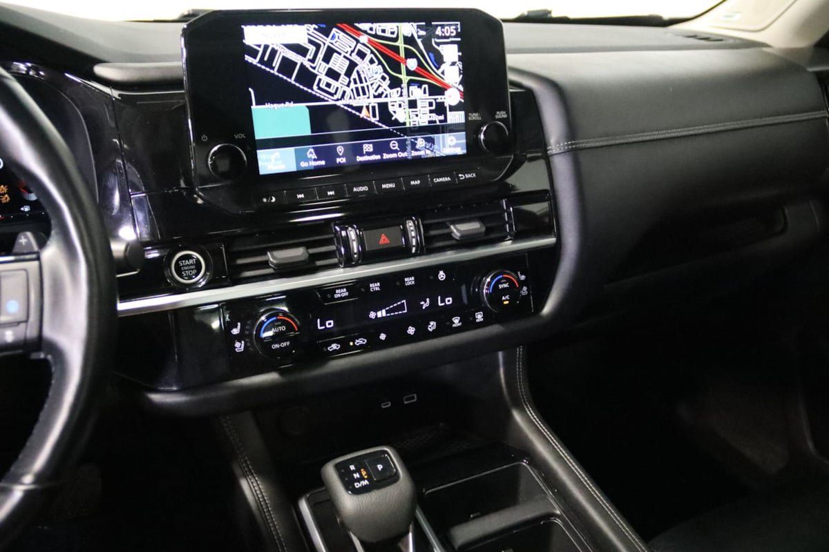 Used 2022 Nissan Pathfinder Platinum AWD/4WD image 45