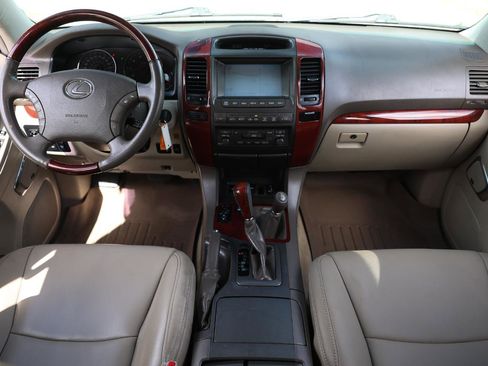Used 2009 Lexus GX 470 AWD/4WD image 2