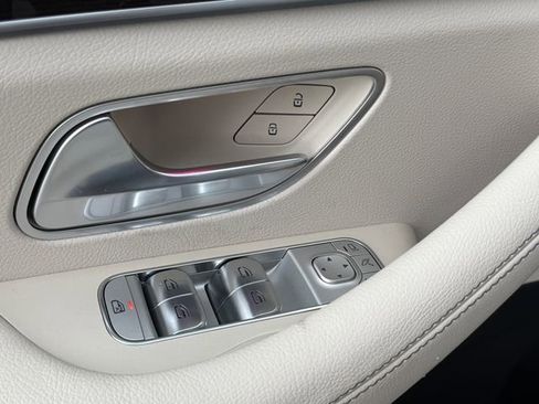 New 2025 Mercedes-Benz GLS 450 4MATIC image 16