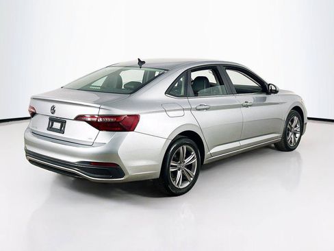 Used 2022 Volkswagen Jetta SE FWD image 5