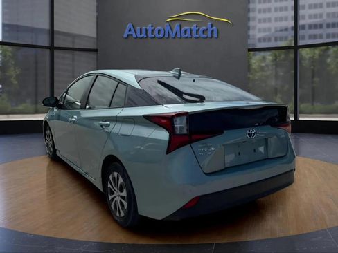 Used 2021 Toyota Prius LE AWD/4WD image 9