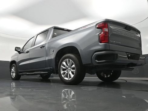 Used 2022 Chevrolet Silverado 1500 Custom w/ Safety Confidence Package AWD/4WD image 25