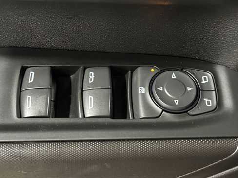 Used 2023 Chevrolet Silverado 1500 Custom image 17