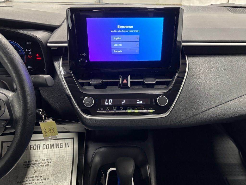 Used 2026 Toyota Corolla LE FWD image 24